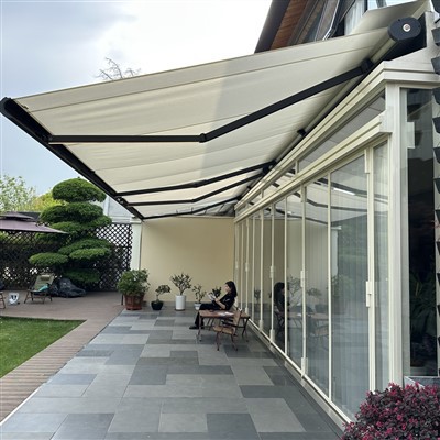 Mái hiên hiên có thể thu vào