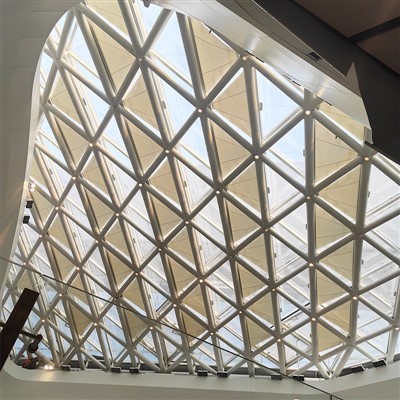 Mái hiên Zenith hình tam giác